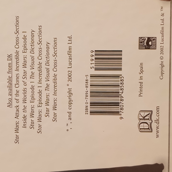Lucas Books "Star Wars Attack of the Clones - The Visual Dictionary" - Picture 5 of 7